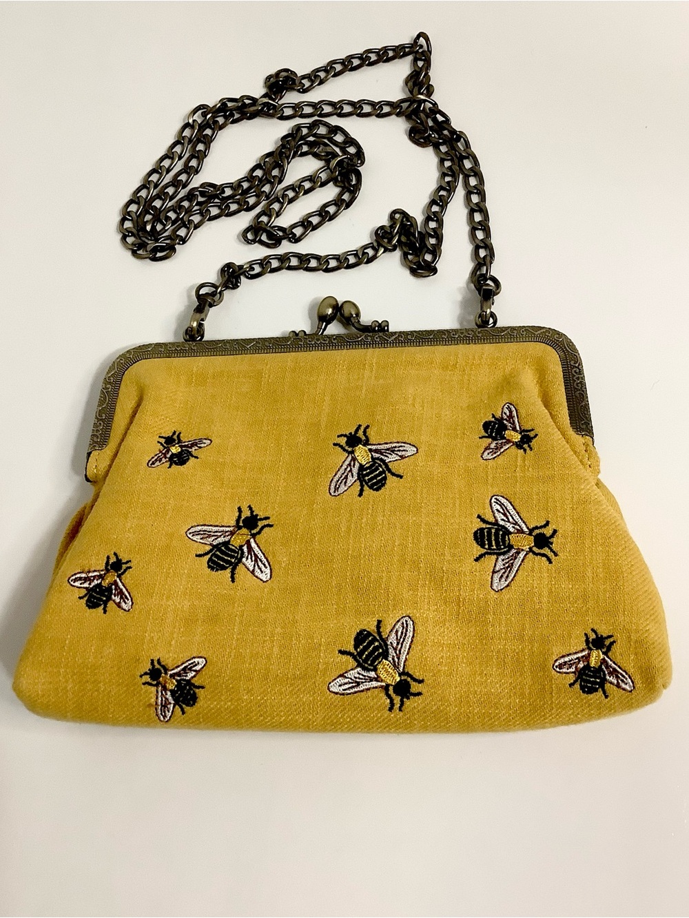 đ 3 For $50 Bees Kisslock Mustard Yellow Embroidered Crossbody Bag Canvas